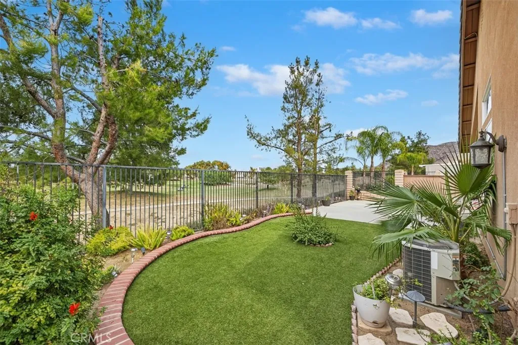 28250 Grandview, Moreno Valley, California 92555 home-pic-21